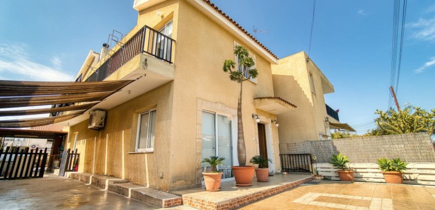 Kato Paphos Universal 4 Bedroom Detached Villa For Sale BSH37492