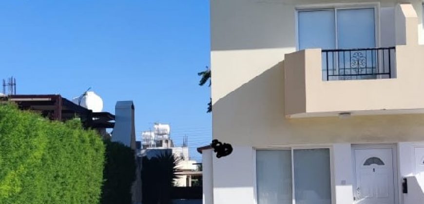 Paphos Town 2 Bedroom Town House For Rent XRP062