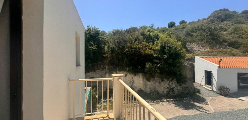 Paphos Armou 3 Bedroom House For Sale DLHP0549