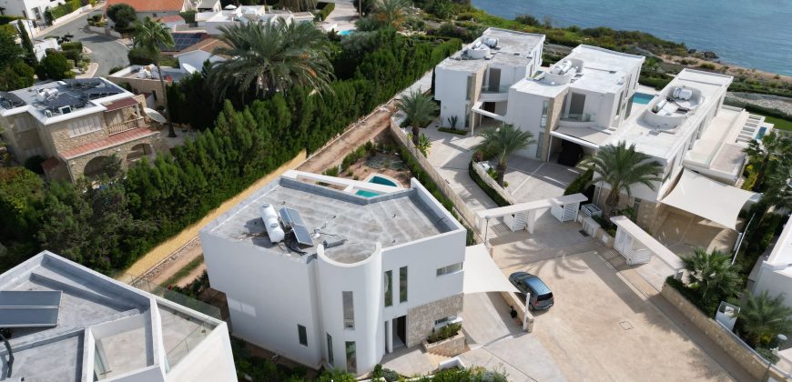 Paphos Coral Bay 4 Bedroom Villas / Houses For Sale LPT10522