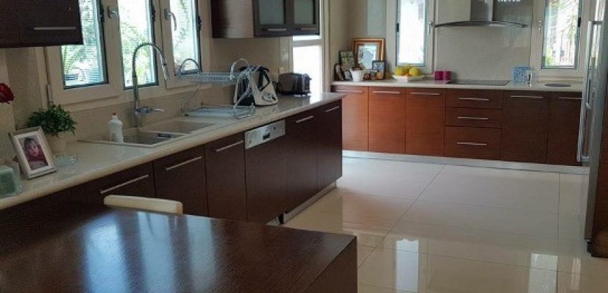 Kato Paphos Universal 6 Bedroom Detached Villa For Sale BSH5888