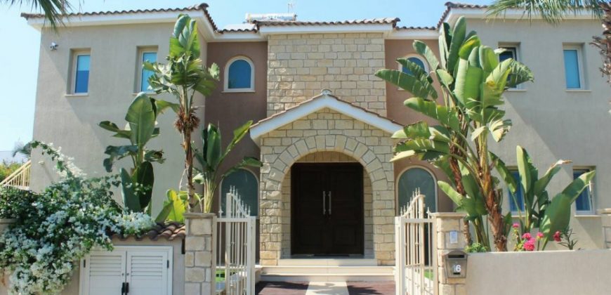 Kato Paphos Universal 6 Bedroom Detached Villa For Sale BSH5888