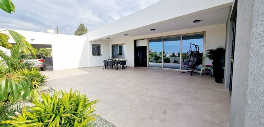 Paphos Emba 4 Bedroom Bungalow For Sale BCJ005