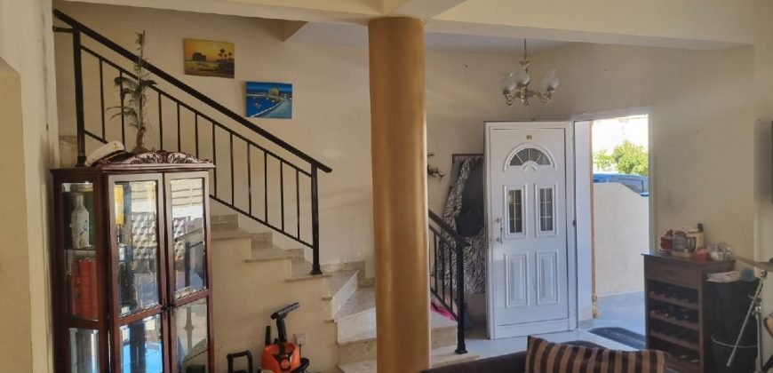 Paphos Yeroskipou 3 Bedroom Villa Semi Detached For Sale BC599