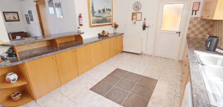 Paphos Peyia St. George 4 Bedroom Villa For Sale SKR17792A