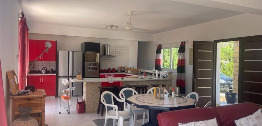 Paphos Polemi 3 Bedroom House For Sale DLHP0288