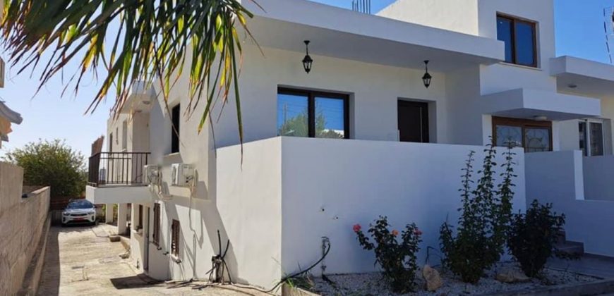 Paphos Town Center 3 Bedroom House For Rent BCJ011