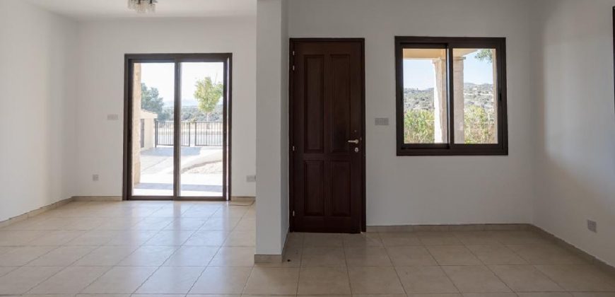 Paphos Kouklia 3 Bedroom House For Sale AMR40264