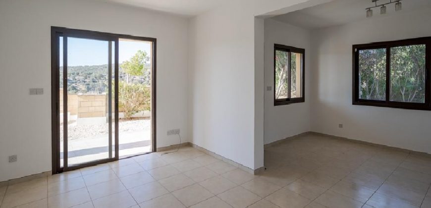 Paphos Kouklia 3 Bedroom House For Sale AMR40264