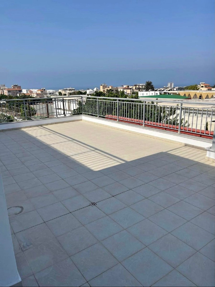 Paphos Yeroskipou 3 Bedroom Apartment Penthouse For Rent BCJ012
