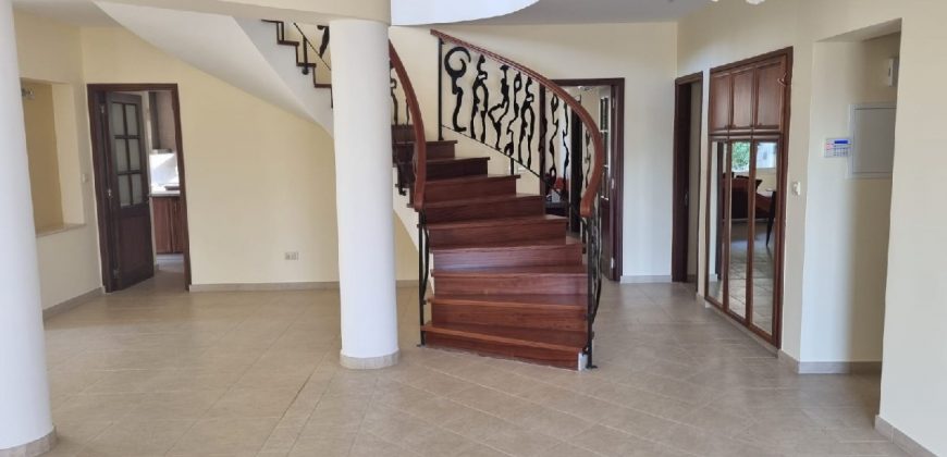 Paphos Acheleia 6 Bedroom House For Rent BC637