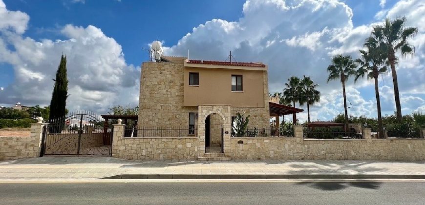 Paphos Anarita 3 Bedroom Villa For Rent TPH6793991