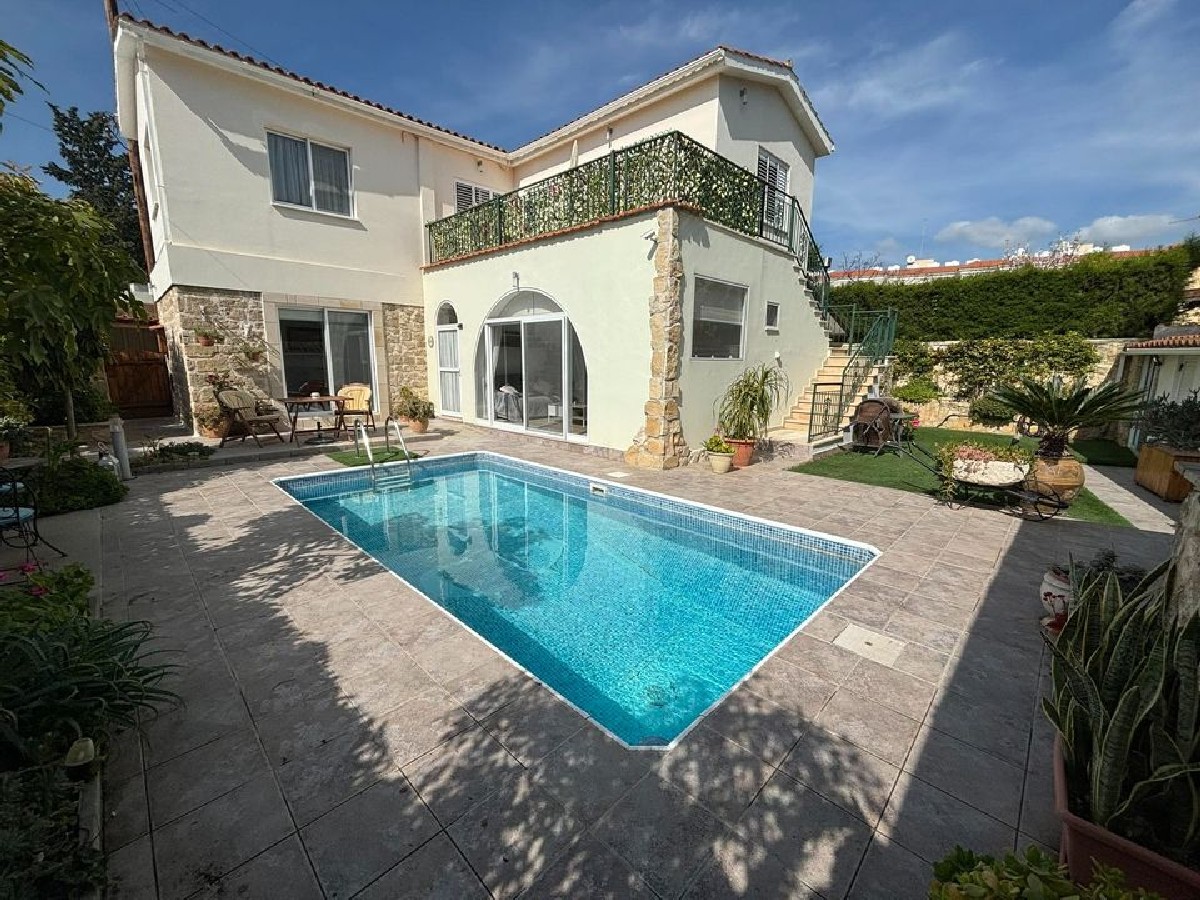 Paphos Anavargos 3 Bedroom Villa For Sale ZTC2935