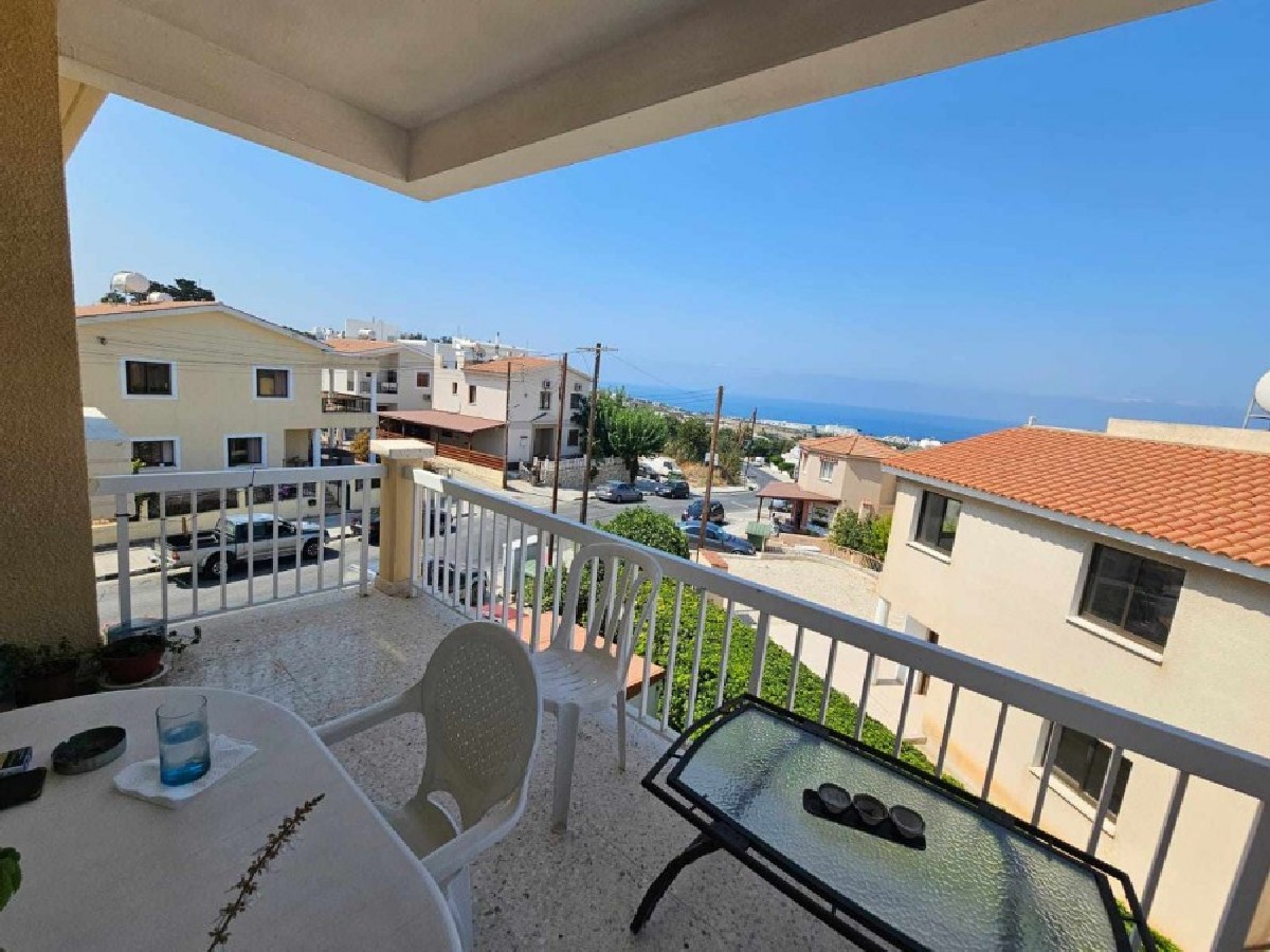 Paphos Chloraka 2 Bedroom Apartment For Sale CSR14952