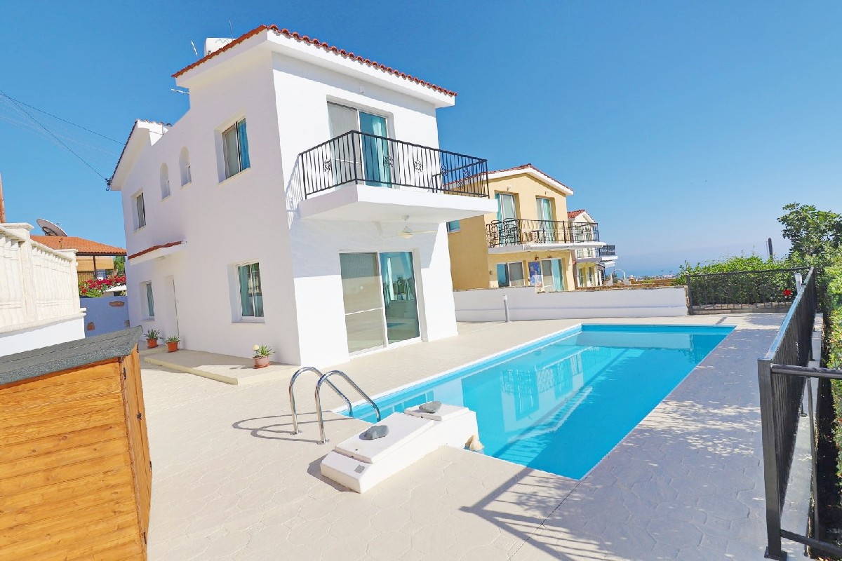 Paphos Peyia 2 Bedroom Villa For Sale SKR17817