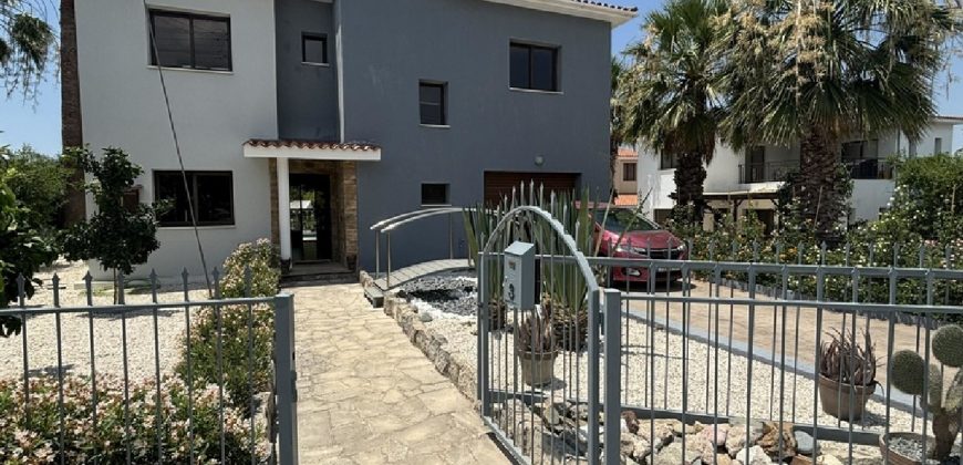 Paphos Polemi 4 Bedroom House For Sale ZTC2971