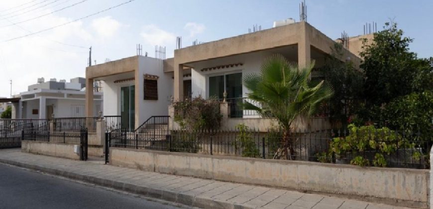 Paphos Town 3 Bedroom Bungalow For Sale CSR14939