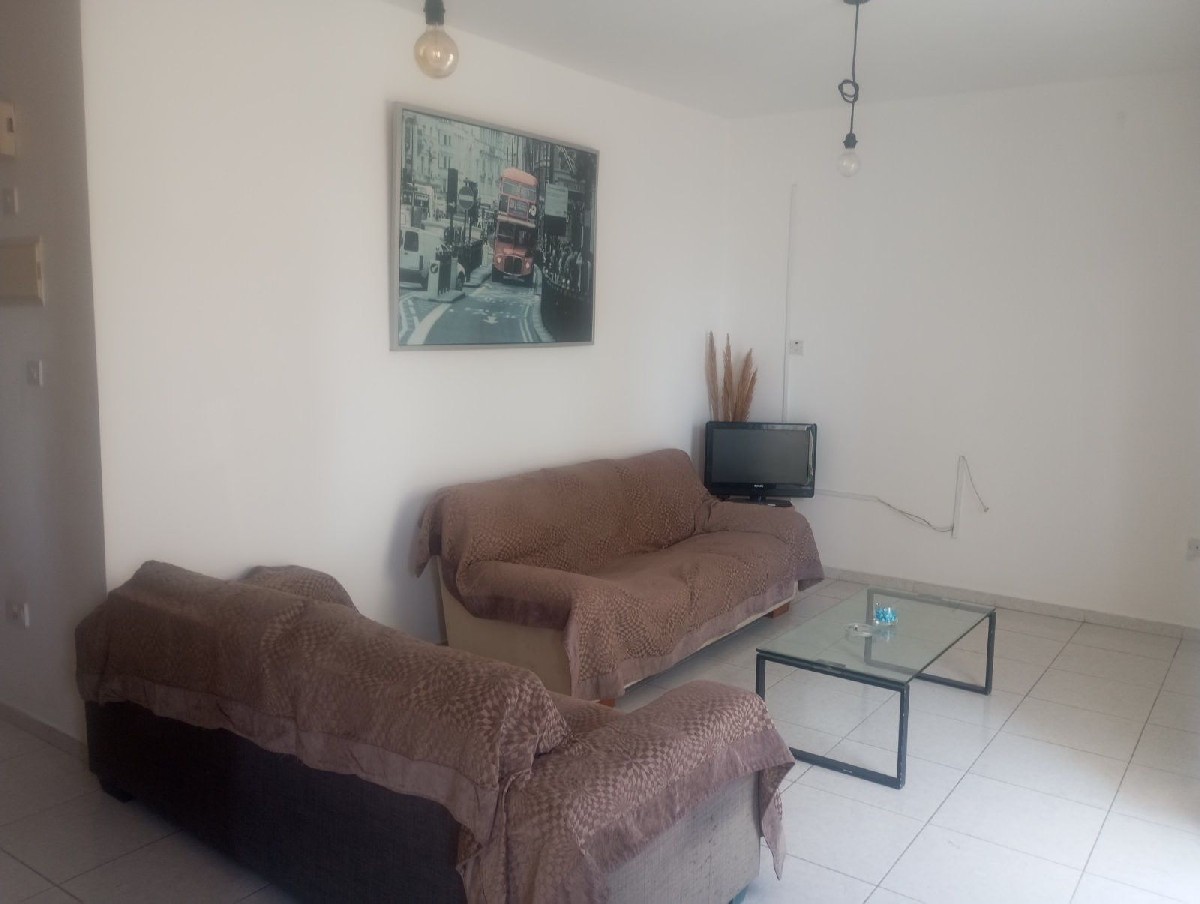 Paphos Town Center 2 Bedroom Apartment For Rent BC632