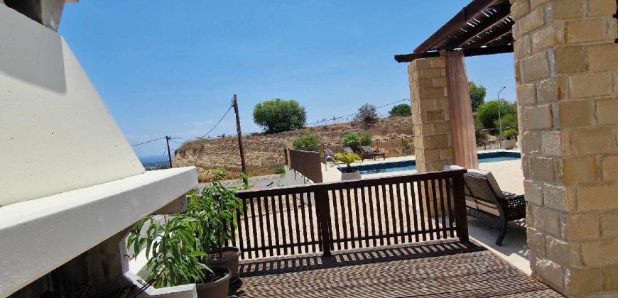 Paphos Yeroskipou 3 Bedroom Villa For Rent BC638