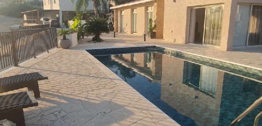 Paphos Yeroskipou 3 Bedroom Villa For Rent BC638