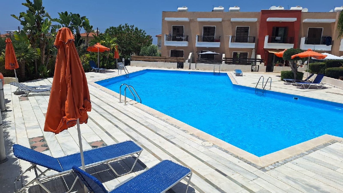 Kato Paphos Universal 2 Bedroom Apartment For Sale HDVX002