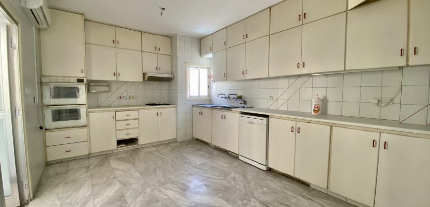 Limassol Historical center 3 Bedroom Apartment For Sale BSH38848