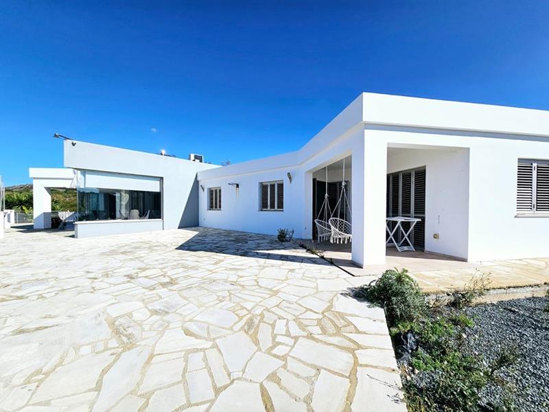 Paphos Armou 4Bdr Bungalow For Sale VLSOKJMSLV