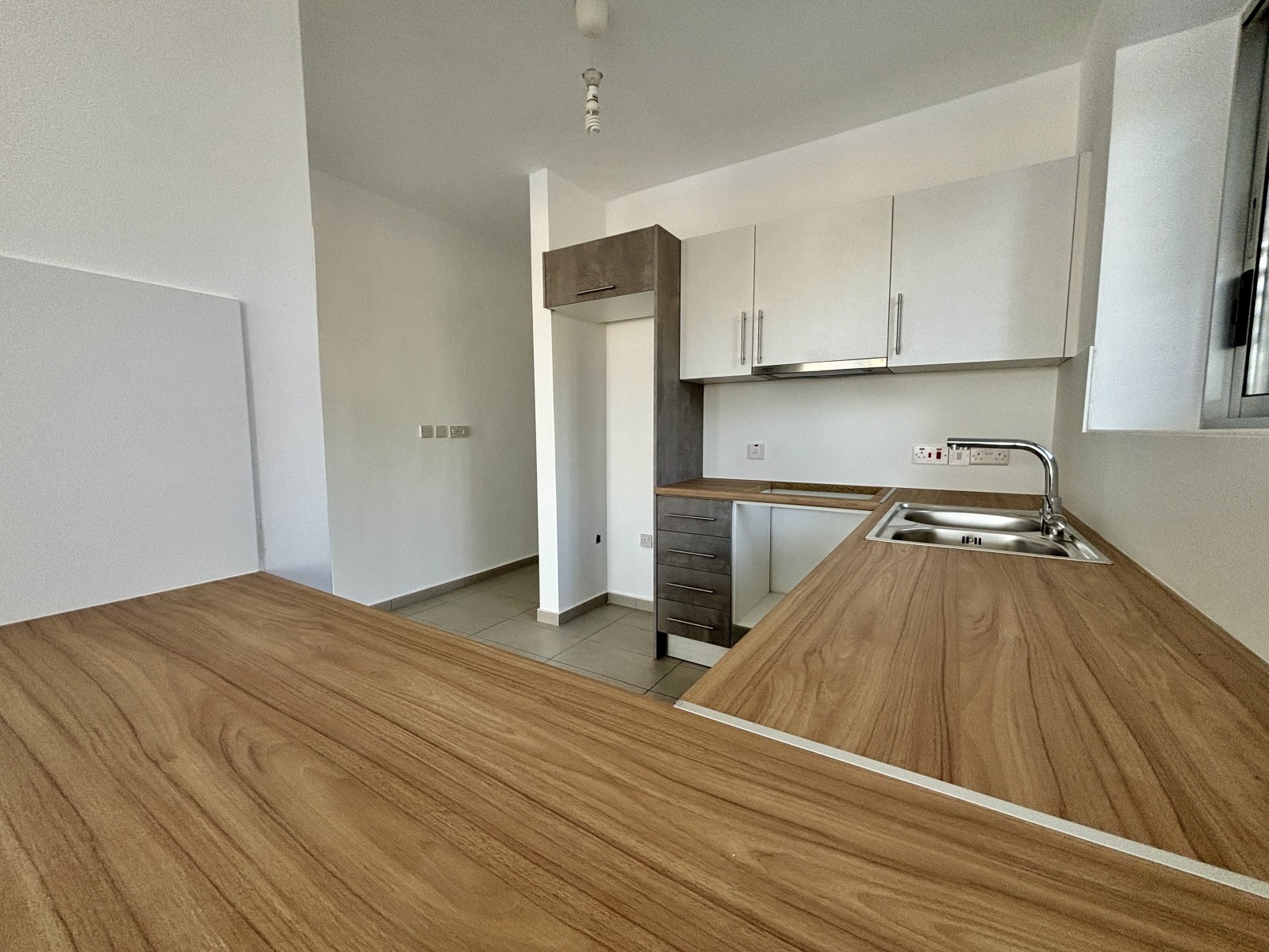 Paphos Chlorakas Ground Floor Apartment 3Bdr For Sale CPNC2820