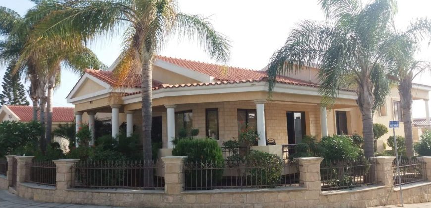 Paphos Empa Detached Villa 6Bdr For Sale CPNC1745