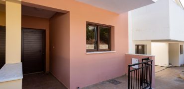 Paphos Peyia 2 Bedroom Maisonette For Sale GRD9189