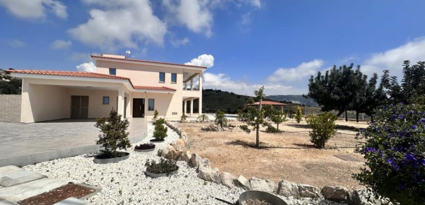 Akoursos Paphos 4 Bedroom Detached Villa For Sale LGP0101343