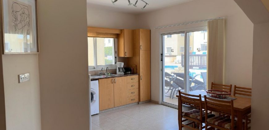 Kato Paphos Universal 2 Bedroom Apartment Ground Floor For Rent XRP076