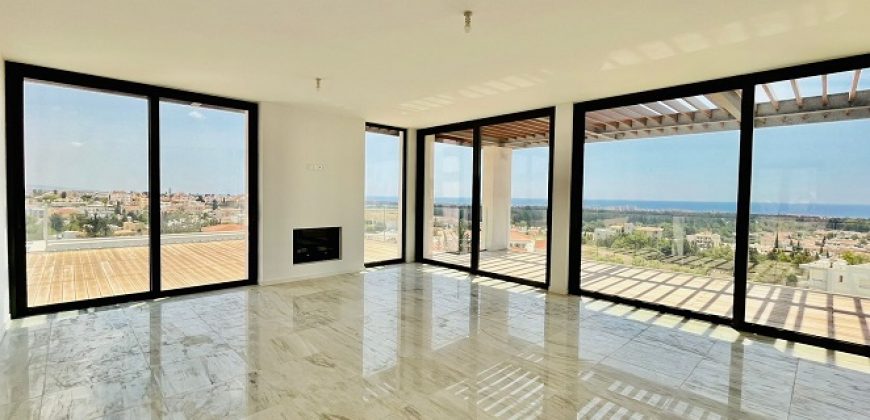 Paphos  3 Bedroom Penthouse For Sale MYM7848