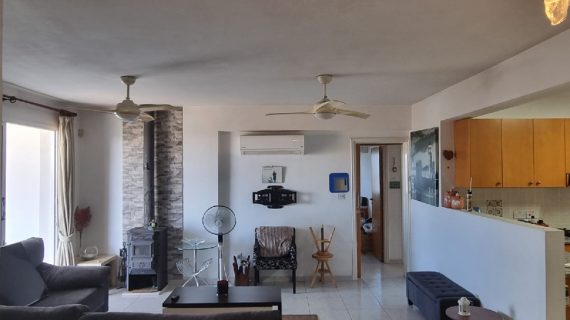 Paphos Chloraka 3 Bedroom Apartment For Rent BC649