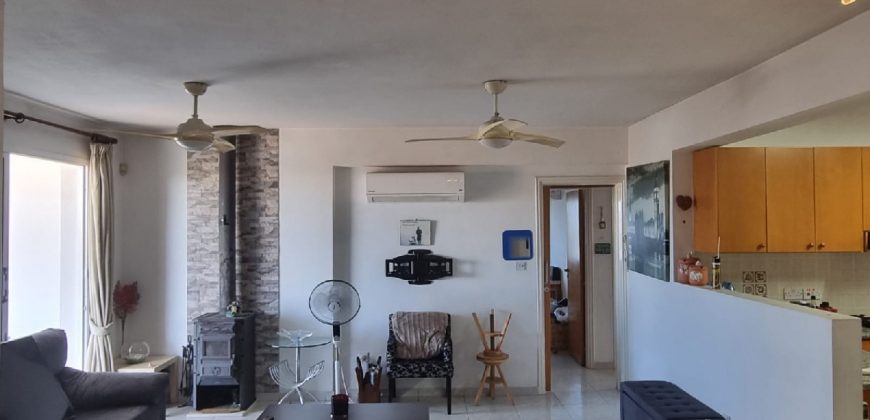 Paphos Chloraka 3 Bedroom Apartment For Rent BC649