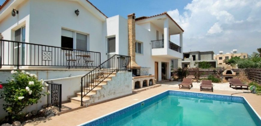 Paphos Chloraka 3 Bedroom House For Sale KTM103891