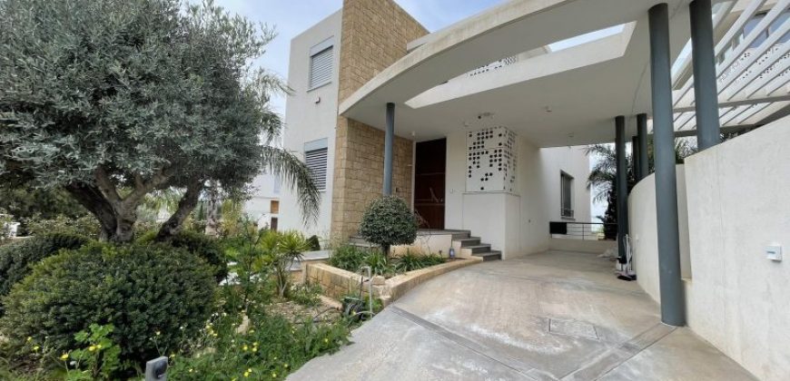 Paphos Chloraka 5 Bedroom Detached Villa For Sale LGP0101018