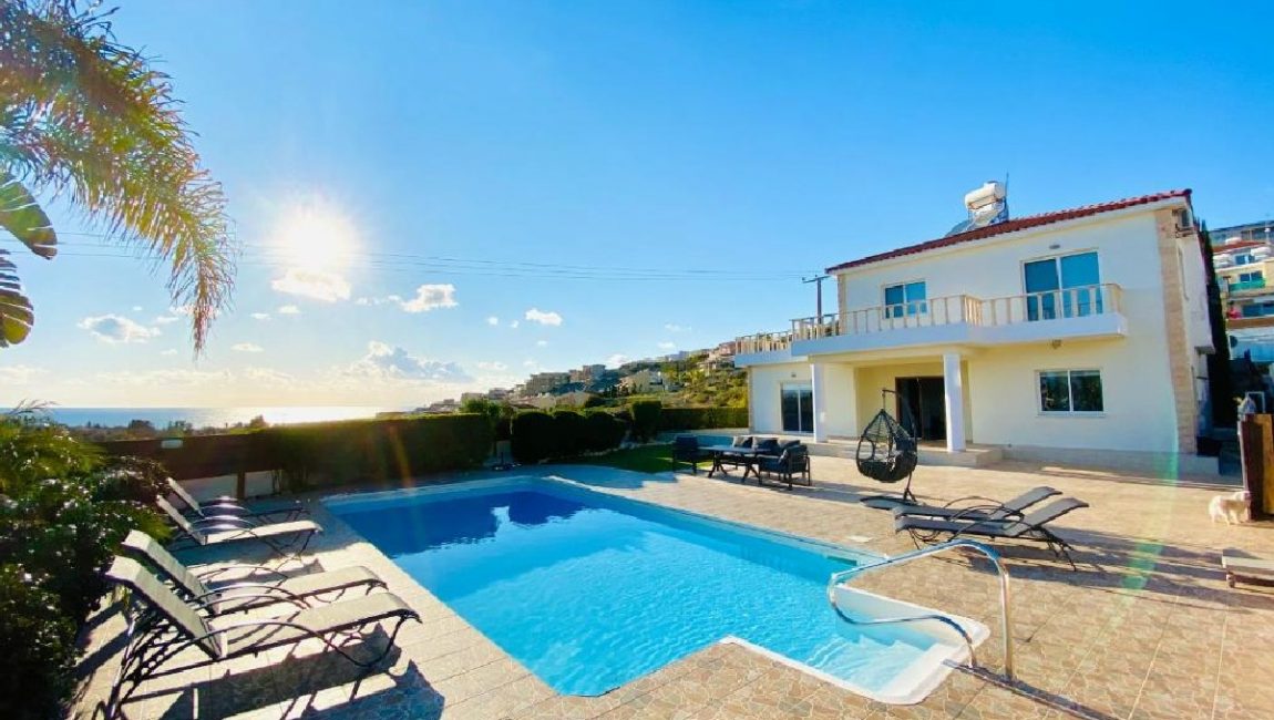 Paphos Chloraka 5 Bedroom Villa For Sale BC651