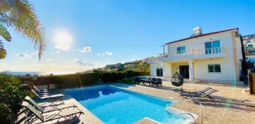 Paphos Chloraka 5 Bedroom Villa For Sale BC651