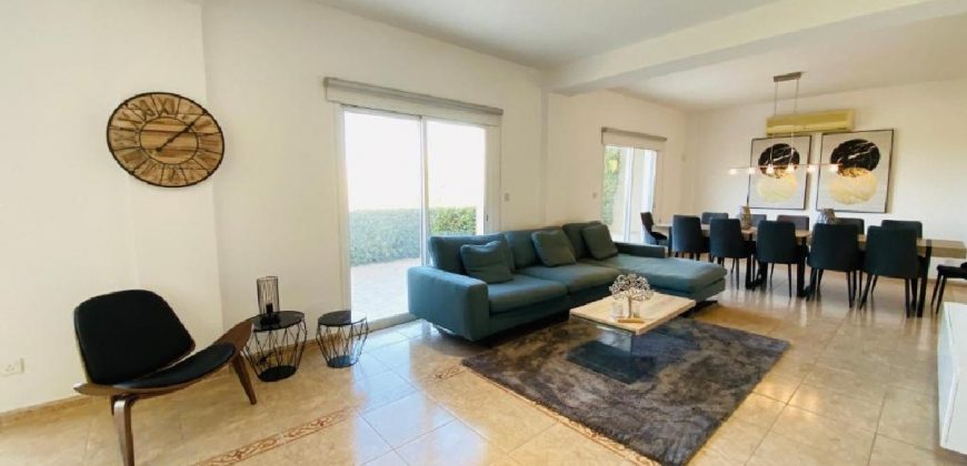 Paphos Chloraka 5 Bedroom Villa For Sale BC651