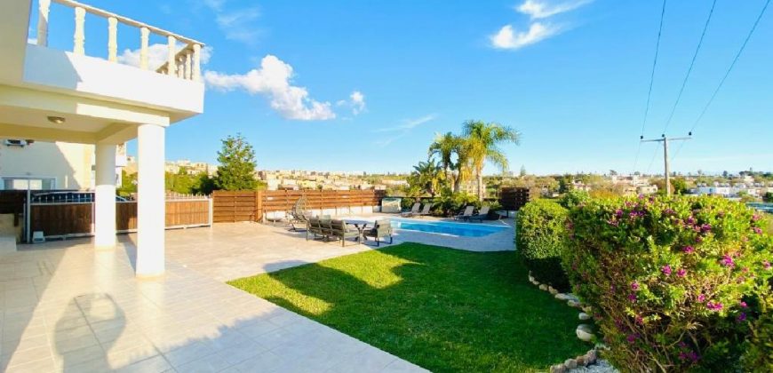 Paphos Chloraka 5 Bedroom Villa For Sale BC651