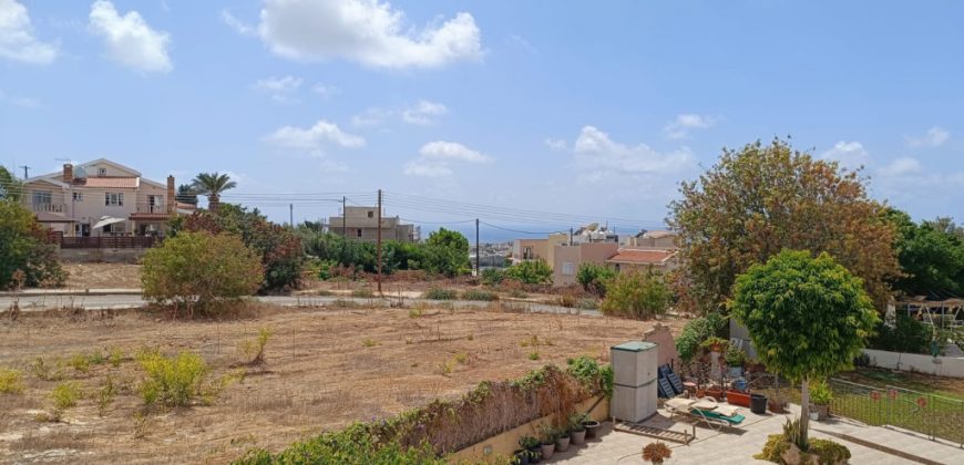 Paphos Empa 3 Bedroom Apartment For Sale DLHP0587