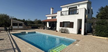 Paphos Kathikas 4 Bedroom Villa For Sale ZTC2985