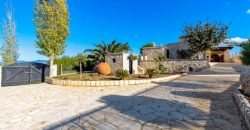 Paphos Pano Akourdaleia 5 Bedroom Detached Villa For Sale LGP00392