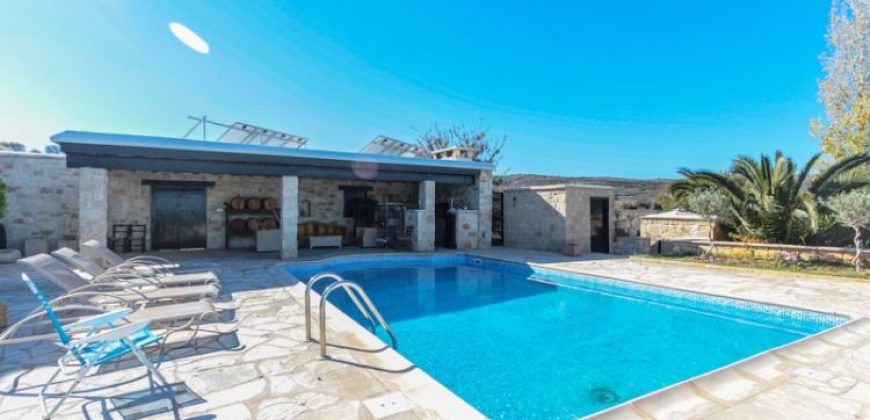 Paphos Pano Akourdaleia 5 Bedroom Detached Villa For Sale LGP00392