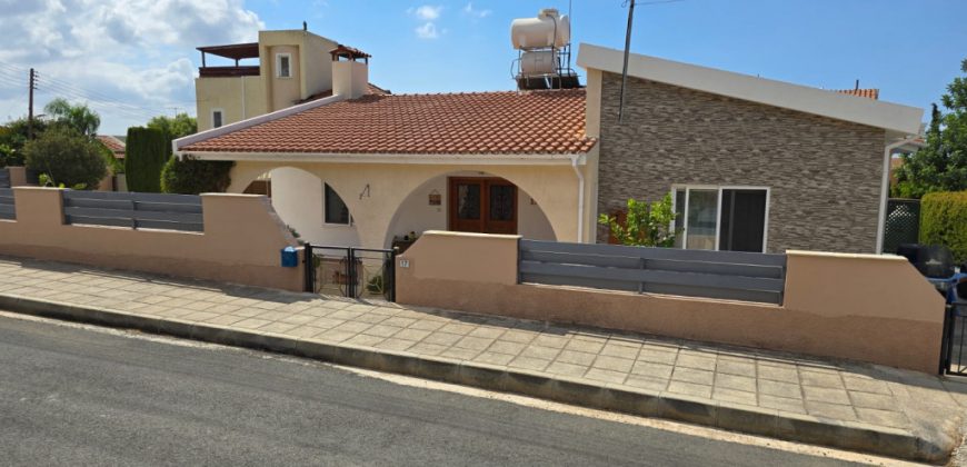 Paphos Pegeia 3 Bedroom House For Sale DLHP0582S