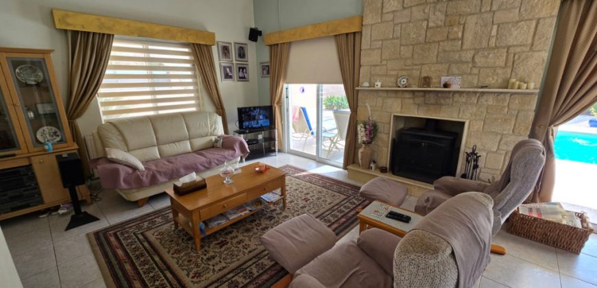 Paphos Pegeia 3 Bedroom House For Sale DLHP0582S