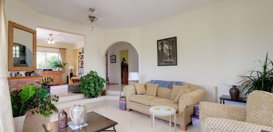 Paphos Pegeia 4 Bedroom House For Sale DLHP0583S