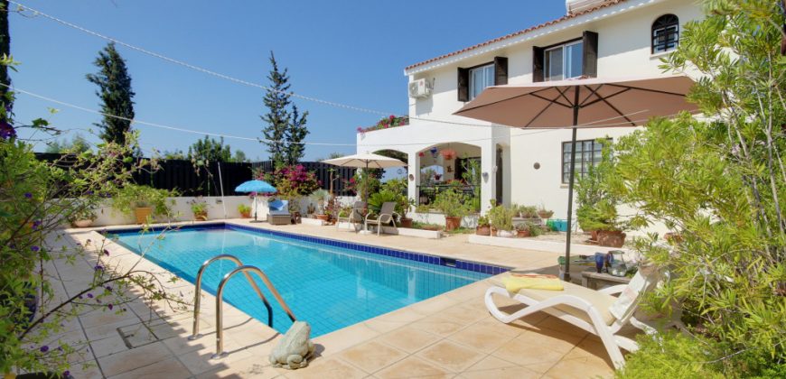 Paphos Pegeia 4 Bedroom House For Sale DLHP0583S