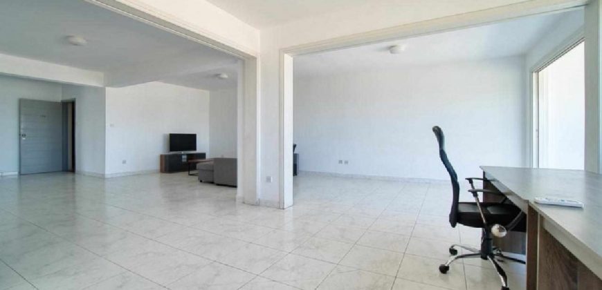 Paphos Town 3 Bedroom Apartment For Sale CSR14979